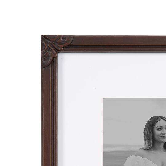 Kate and Laurel Arendahl Picture Frames Set